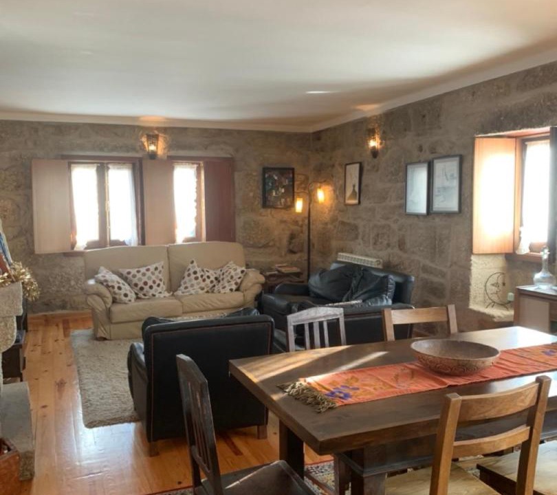 Photo of Livingroom in Resende