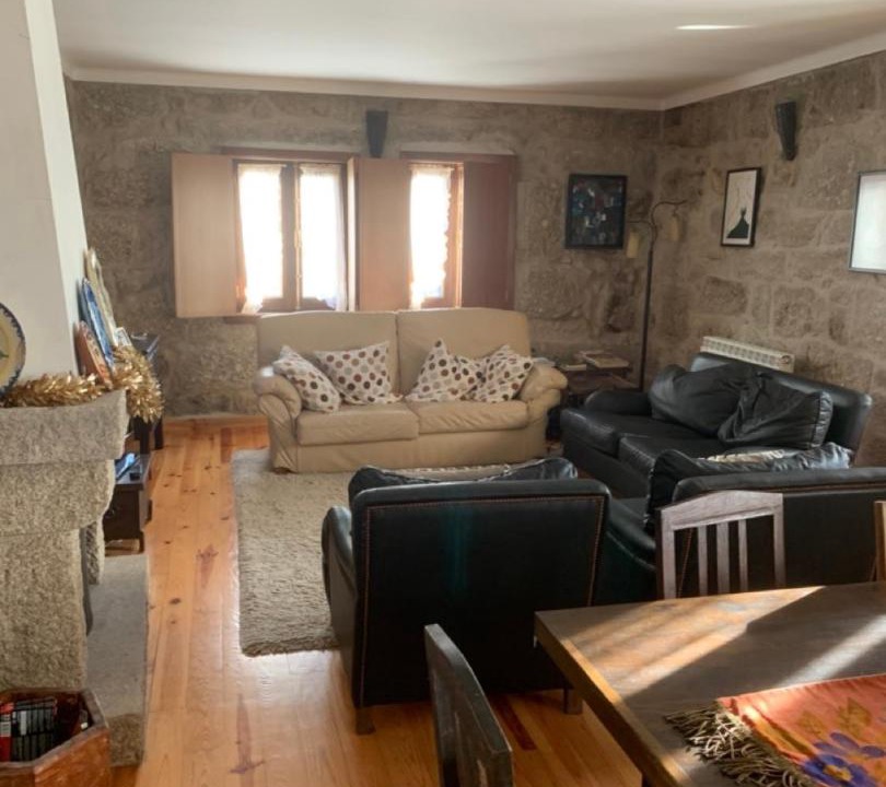 Photo of Livingroom in Resende