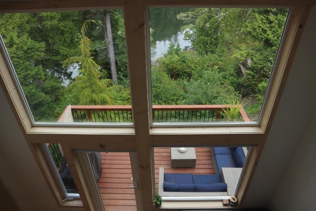 Photo of Patio Balcony in Ucluelet