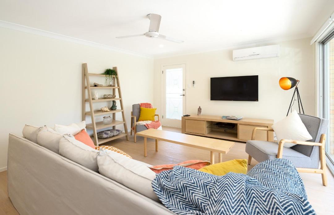 Photo of Livingroom in Main Beach