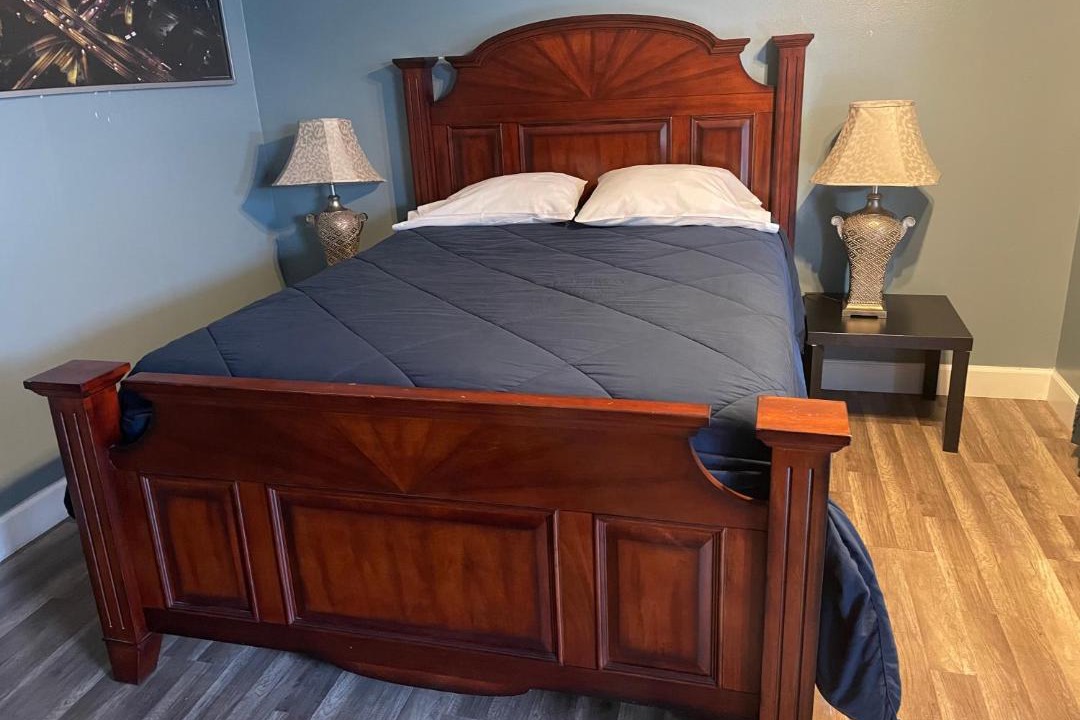 Photo of Bedroom in Inglewood