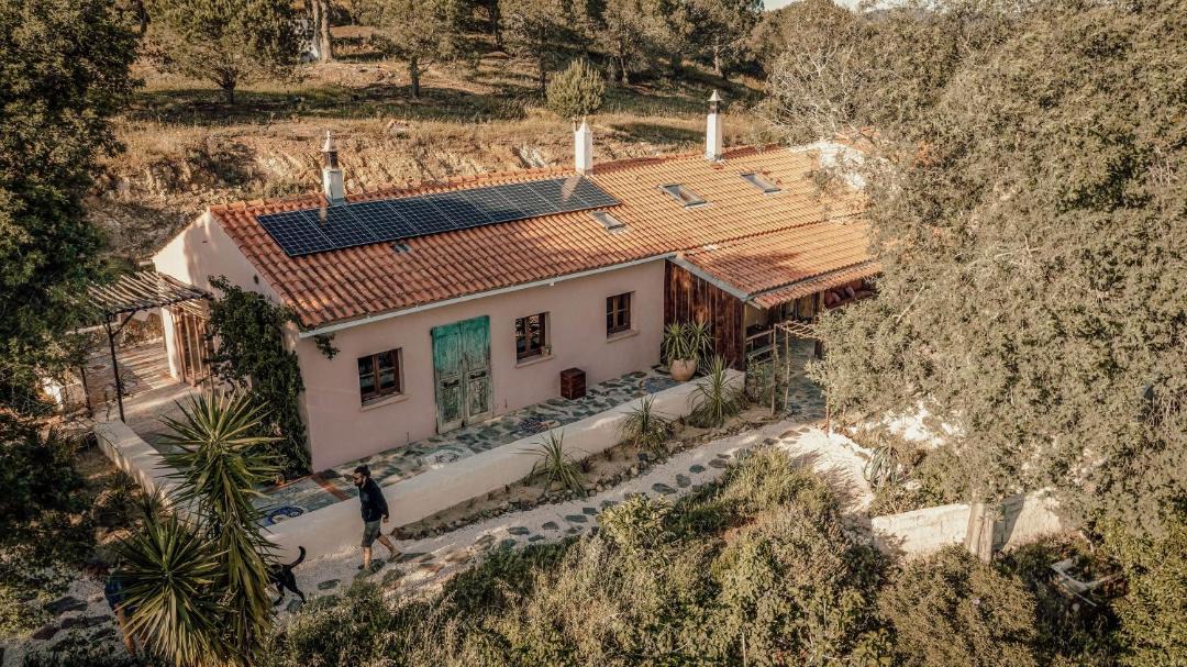 Photo of Buildings in Cerca dos Pomares