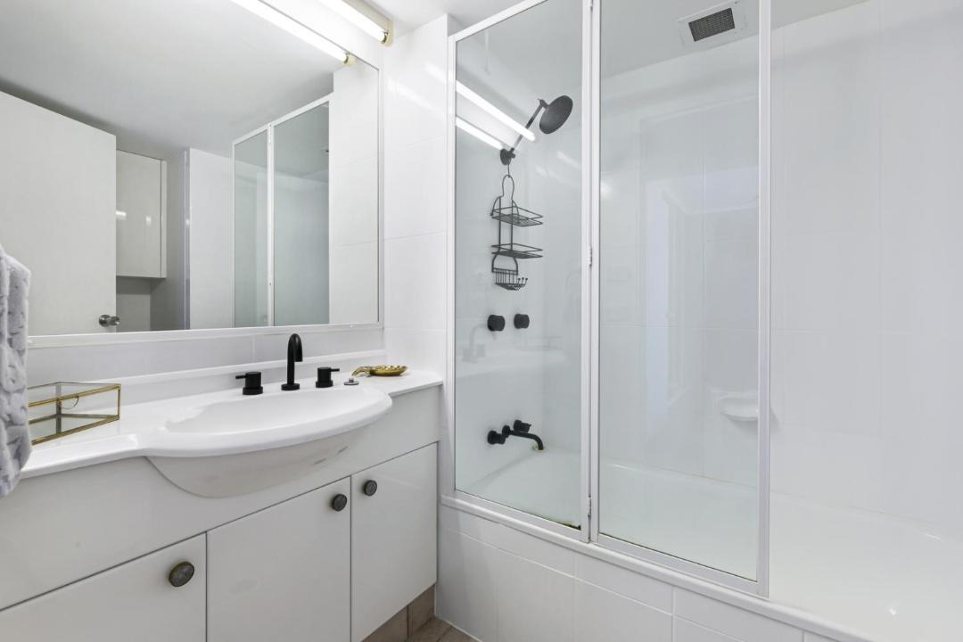 Photo of Bathroom in Mermaid Beach