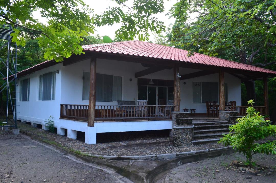Photo of Buildings in Playa El Coco