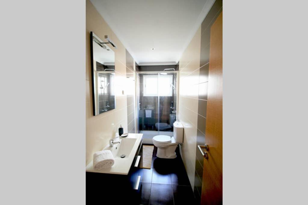 Photo of Bathroom in Cacilhas