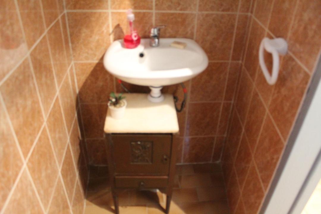 Photo of Bathroom in Avo