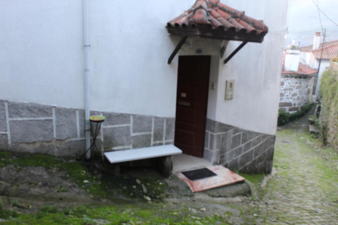 Photo of Buildings in Avo