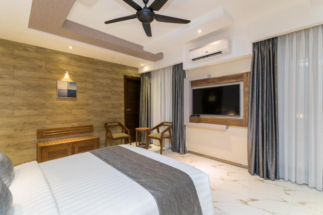 Photo of Bedroom in Male