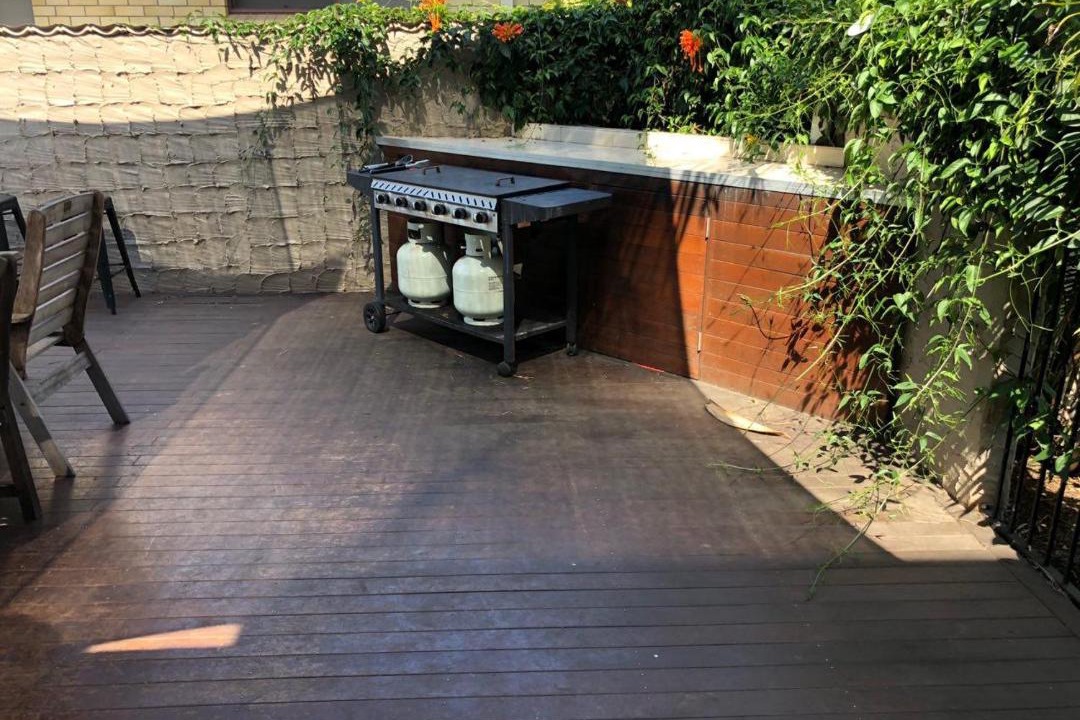 Photo of Patio Balcony in Mermaid Waters