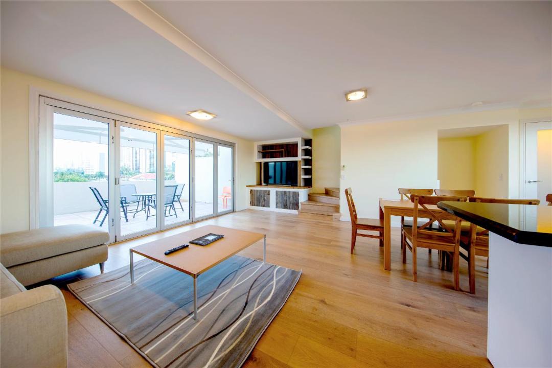 Photo of Livingroom in Surfers Paradise