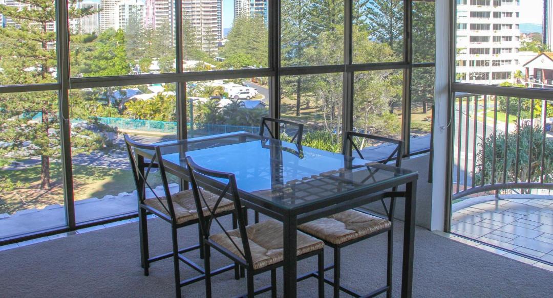Photo of Patio Balcony in Main Beach