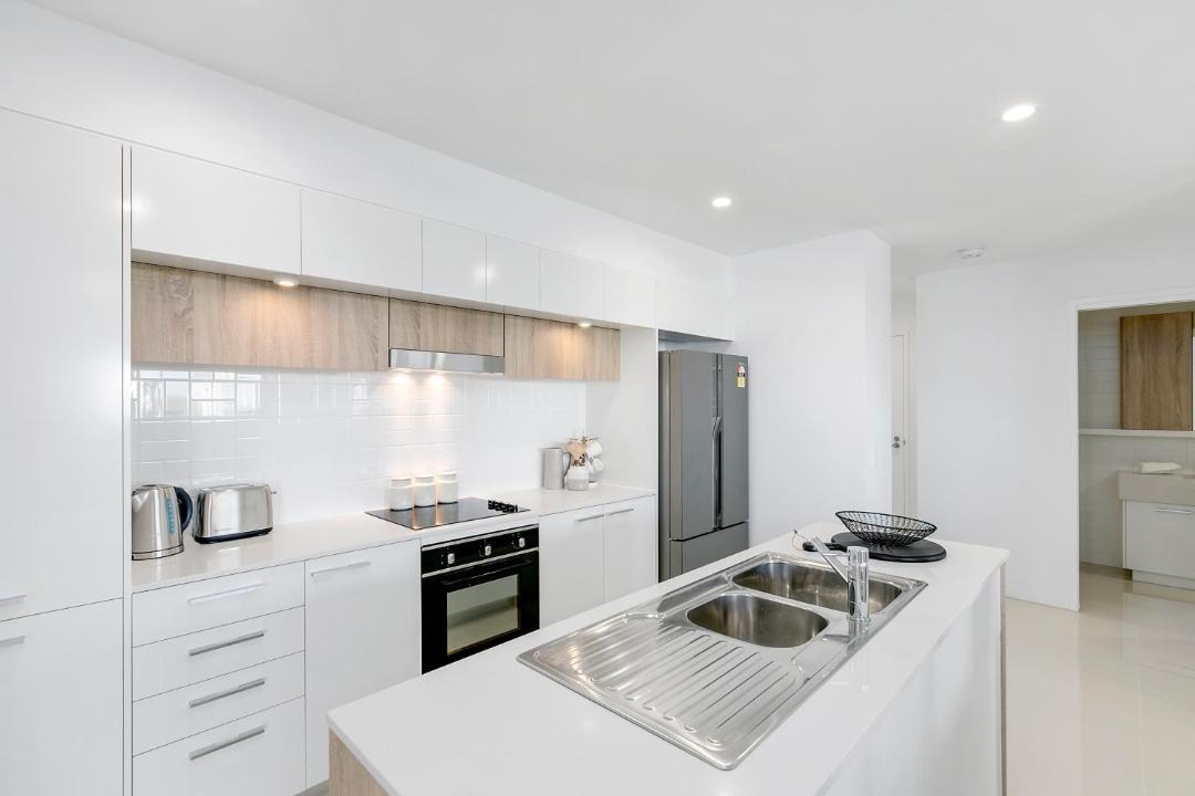 Photo of Kitchen in Broadbeach Waters