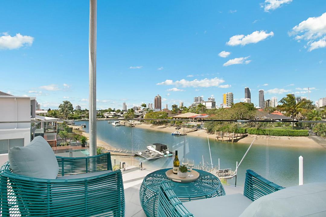 Photo of Patio Balcony in Broadbeach Waters