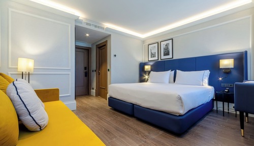 Deluxe Room (Superior)