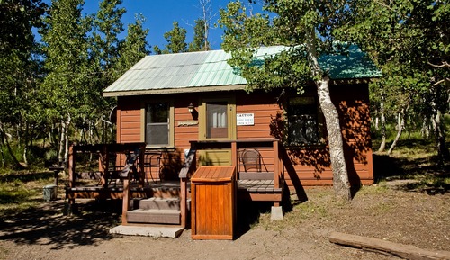 Deluxe Cabin, 2 Bedrooms (Rainbow)