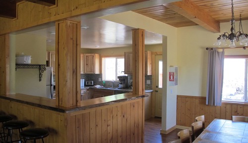Yosemite, Deluxe House, 4 Bedrooms, 2 Bath (King, 6 Queens, 2 Doubles, 6 Twins, Sleeps 24)