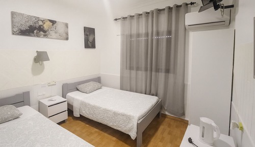 Classic Twin Room