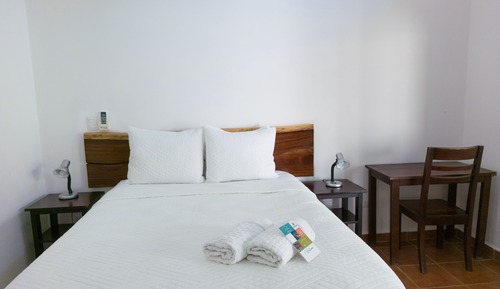 Standard Single Room, 1 Queen Bed