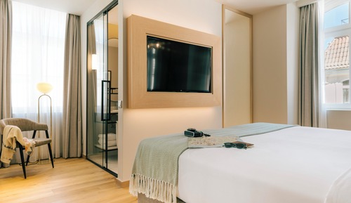 Premium Room (Corner)