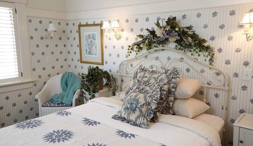 Lodge Room 3
