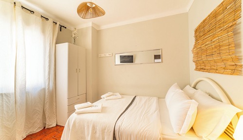 Standard Double Room (4)