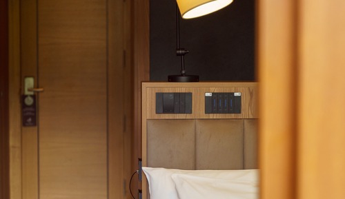 Deluxe Double Room, 1 King Bed, Non Smoking, Hot Tub (Jacuzzi)