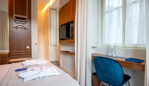 Family Double or Twin Room, City View