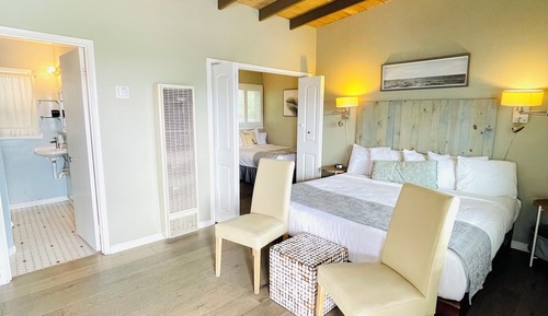 Family Room, Multiple Beds