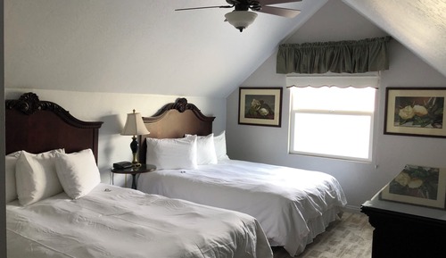 Deluxe Room, Multiple Beds