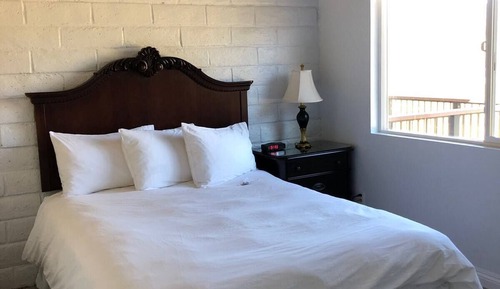Deluxe Room, Multiple Beds, Lake View