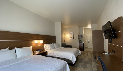 Suite, Multiple Beds