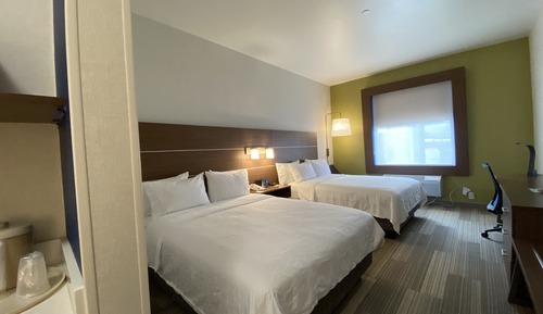 Suite, 2 Queen Beds, Accessible Bathtub (Mobility, Accessible Tub)