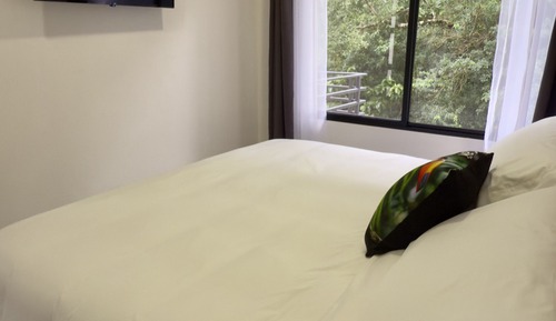 Apartment Aura 2