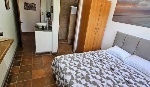 Comfort Double Room, 1 Queen Bed, Air conditioning, Mountain View