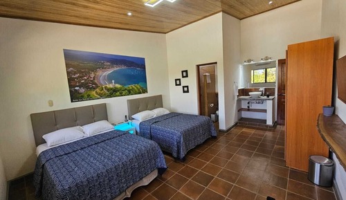 Family Quadruple Room, Air conditioning, Mountain View