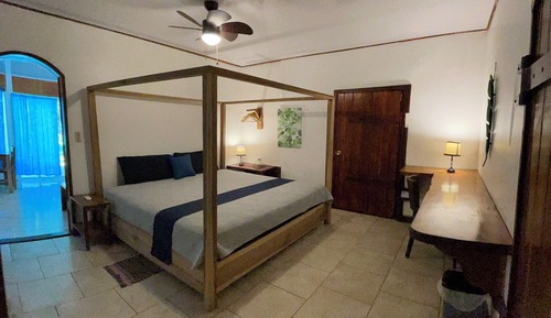 Family House, 2 Bedrooms, Patio, Beach View