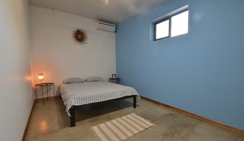 Economy Room, Shared Bathroom