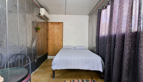 Comfort Room, Private Bathroom