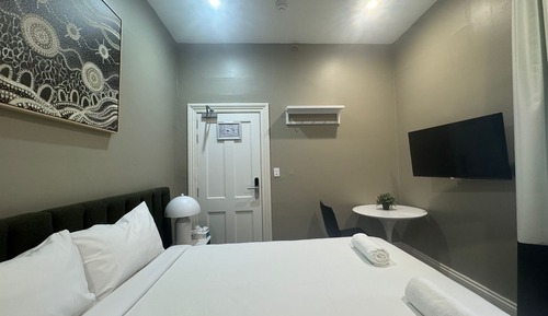 Cliveden Premium Suite 6