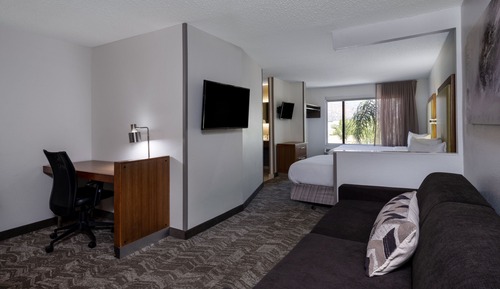 Studio, Multiple Beds