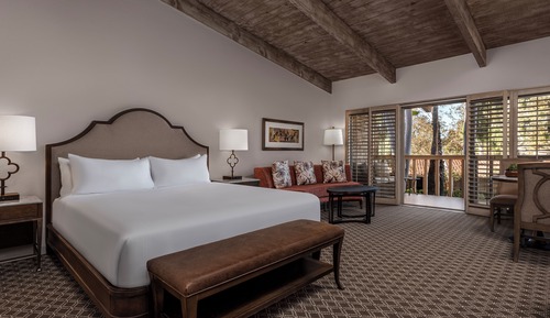 Room, 1 King Bed, Mobility Accessible, Pool View