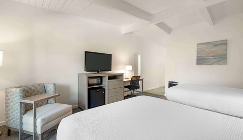 Standard Room, 2 Queen Beds, Non Smoking, Refrigerator & Microwave
