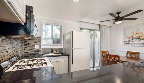 Standard Townhome, Multiple Beds, Non Smoking, Kitchen (Living Room; Sofabed, Full Kitchen)