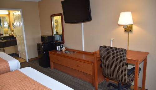 Deluxe Room, 2 Queen Beds, Smoking