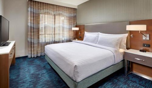 One-Bedroom King Suite