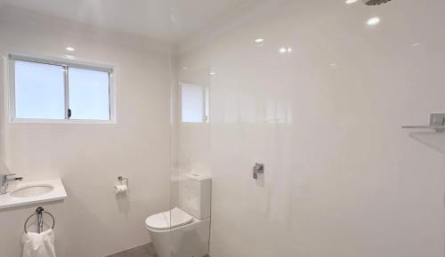 Deluxe One Bedroom Apartment
