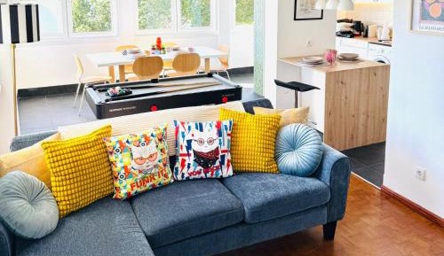 Three-Bedroom Standard Apartment