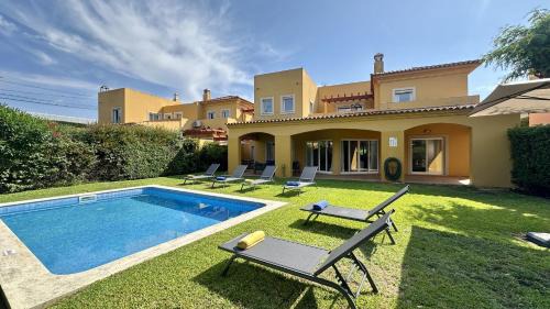 Villa with Private Pool