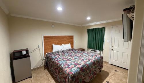 Standard King Room
