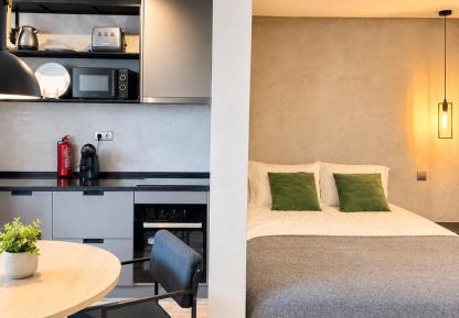One-Bedroom Apartment